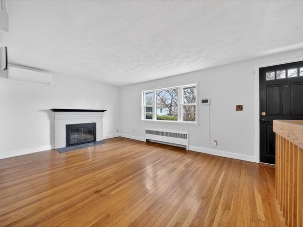 15 Norman St, Milton MA 02186