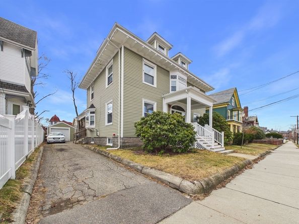 26 South St, Brockton MA 02301