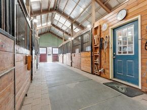 190 Hardwick, Petersham MA 01366
