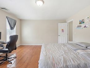 25 East St, Grafton MA 01536