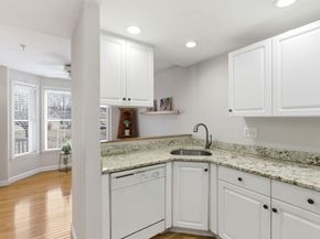 10 Westminster Dr 10, Marlborough MA 01752