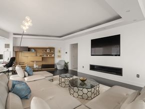 1 Avery PH2B, Boston MA 02111