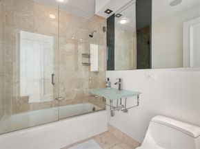 1 Avery PH2B, Boston MA 02111