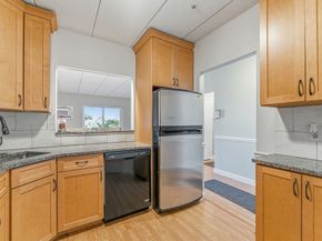 1011 Main St 5, Woburn MA 01801