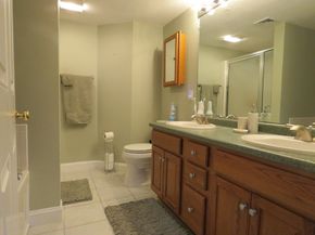 5 Mission Rd 107, Chelmsford MA 01863