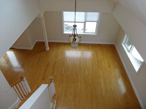 30 Taylor 3011, Reading MA 01867