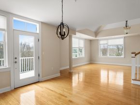 30 Taylor 3011, Reading MA 01867