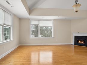 30 Taylor 3011, Reading MA 01867