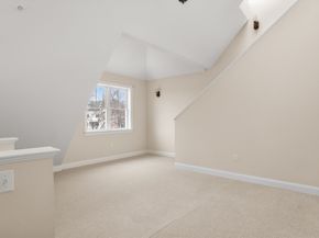 30 Taylor 3011, Reading MA 01867