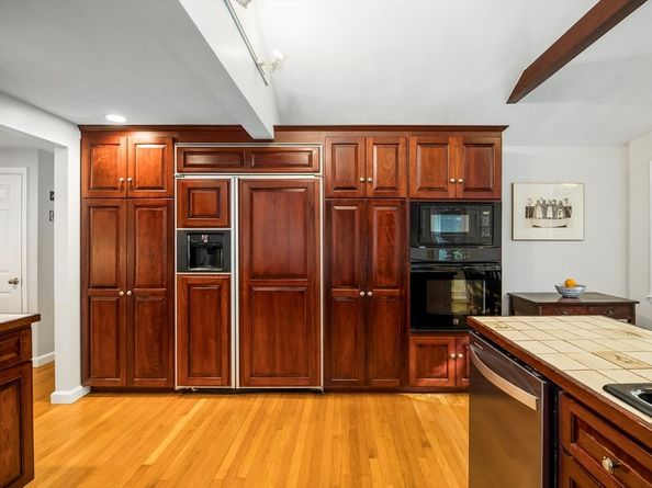 92 Pleasant Street, Wenham MA 01984