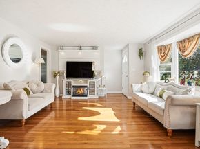 35 Woodway Dr, Shrewsbury MA 01545