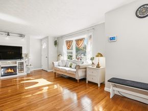 35 Woodway Dr, Shrewsbury MA 01545