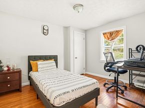 35 Woodway Dr, Shrewsbury MA 01545