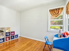 35 Woodway Dr, Shrewsbury MA 01545