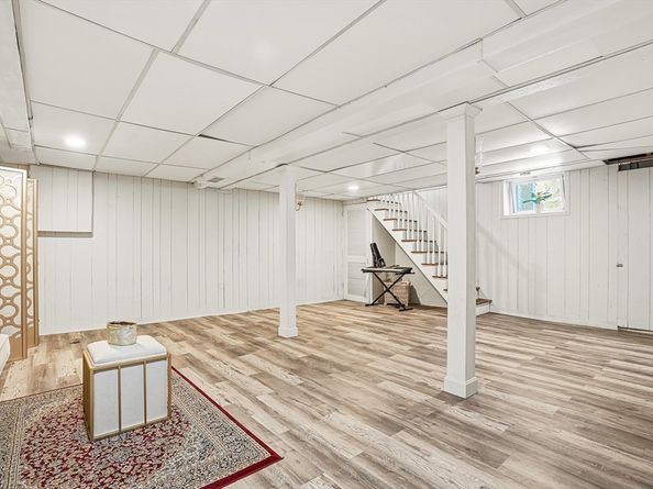 35 Woodway Dr, Shrewsbury MA 01545