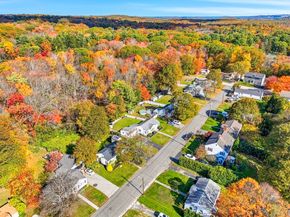 35 Woodway Dr, Shrewsbury MA 01545