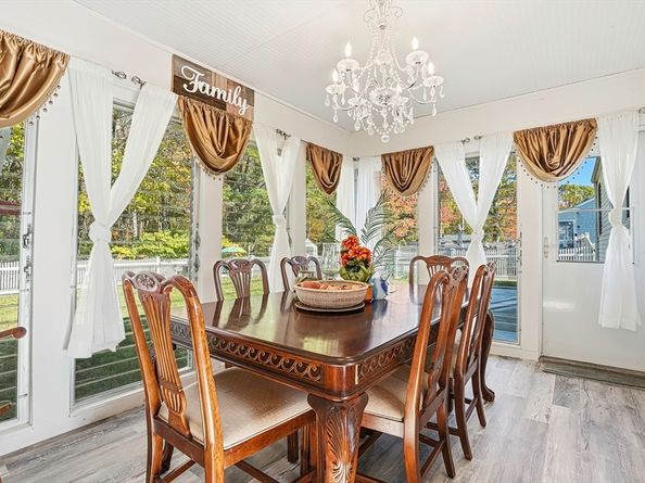 35 Woodway Dr, Shrewsbury MA 01545