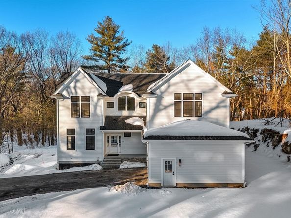 213 Sandy Valley Rd, Dedham MA 02026