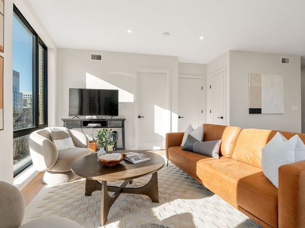 100 Lincoln Street 304, Boston MA 02135