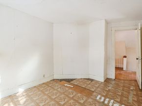 14 Leonard Ln, Holbrook MA 02343