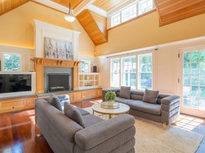 197 Grant St, Lexington MA 02420