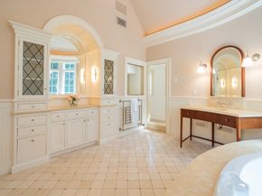 197 Grant St, Lexington MA 02420