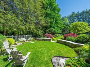 197 Grant St, Lexington MA 02420