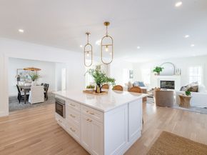 74 Teakettle Ln, Duxbury MA 02332