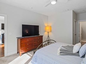 831 Ledgewood Way 831, Clinton MA 01510