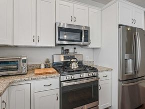 831 Ledgewood Way 831, Clinton MA 01510