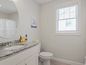 831 Ledgewood Way 831, Clinton MA 01510