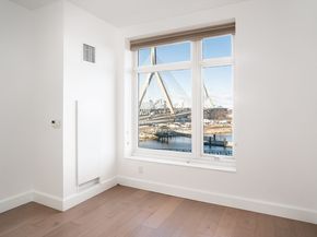 100 Lovejoy Wharf 4H, Boston MA 02114