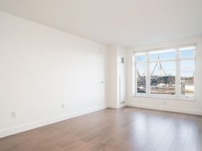 100 Lovejoy Wharf 4H, Boston MA 02114