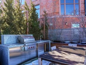 100 Lovejoy Wharf 4H, Boston MA 02114