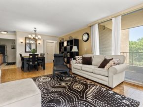 33 Pond Ave 603, Brookline MA 02445