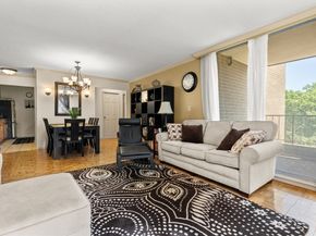 33 Pond Ave 603, Brookline MA 02445