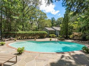 169 Hickory Rd, Weston MA 02493