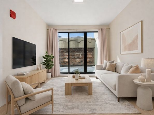 121 Portland Street 708, Boston MA 02114