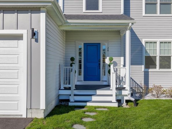26 Timber Crest Dr, Medway MA 02053