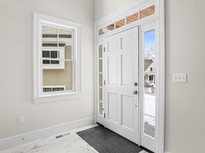 17 Courtyard Place 17, Reading MA 01867