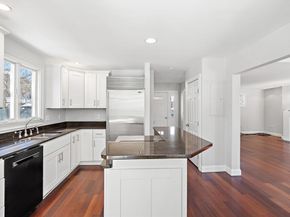 32 Thoreau Street 32, Concord MA 01742