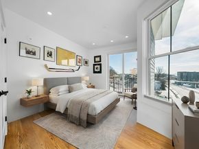 133 Boardman St PH6, Boston MA 02128