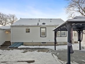 8 Waitt Ave, Lynn MA 01902