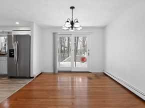 15 Flagg Cir, Waltham MA 02453