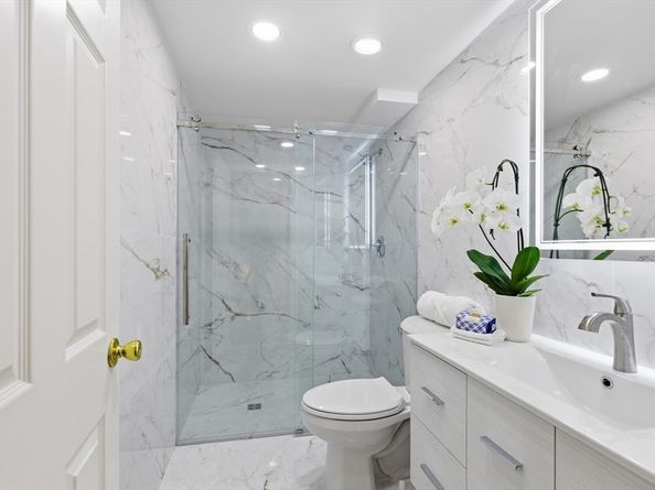 131 Coolidge Avenue 122, Watertown MA 02472