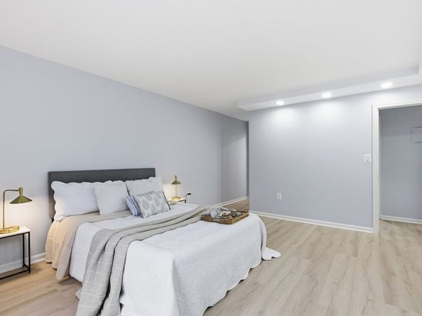 131 Coolidge Avenue 122, Watertown MA 02472
