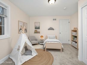 198 Uxbridge Rd, Sutton MA 01590