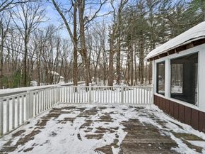 198 Uxbridge Rd, Sutton MA 01590
