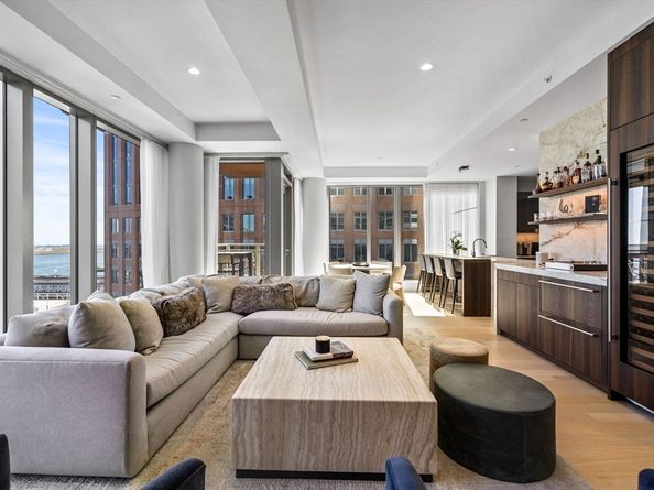 135 Seaport Blvd 1902, Boston MA 02210