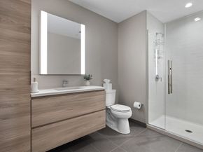 135 Seaport Blvd 1902, Boston MA 02210